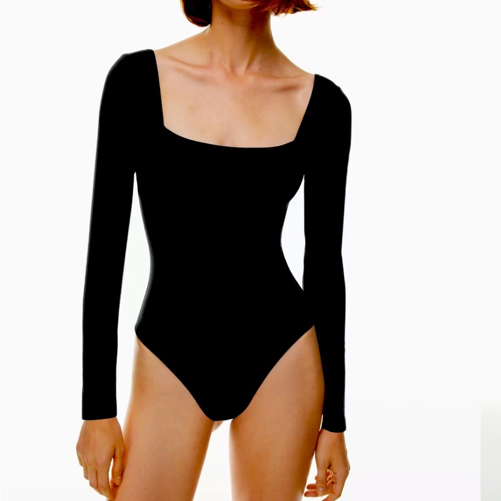 ARTIZIA BABATON contour square neck long sleeve bodysuit